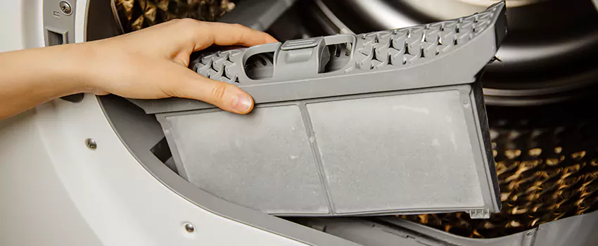 Signs Of A Clogged Dryer Lint Trap in Troy, Michigan